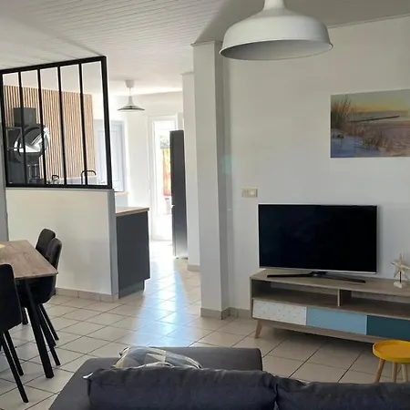 Entre L'ocean, Le Lac Et Les Pins, Maison Agreable Au Calme A Mimizan Plage * Aureilhan (Landes)